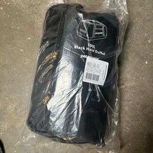Patagonia black hole Blackhole black 100L duffel bag